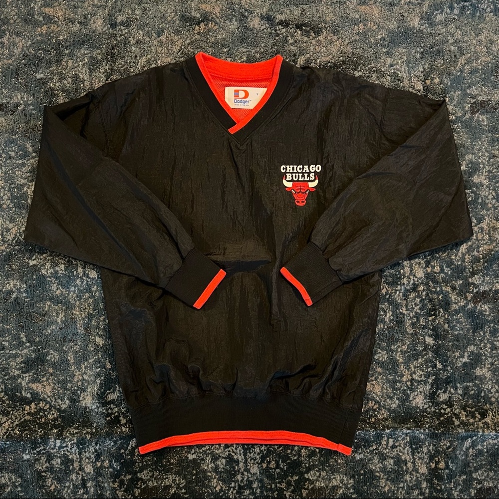 VINTAGE Chicago Bulls Dodger Windbreaker - Perfect Condition